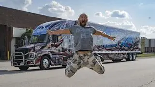 18 WHEELS ACROSS ROUTE 66